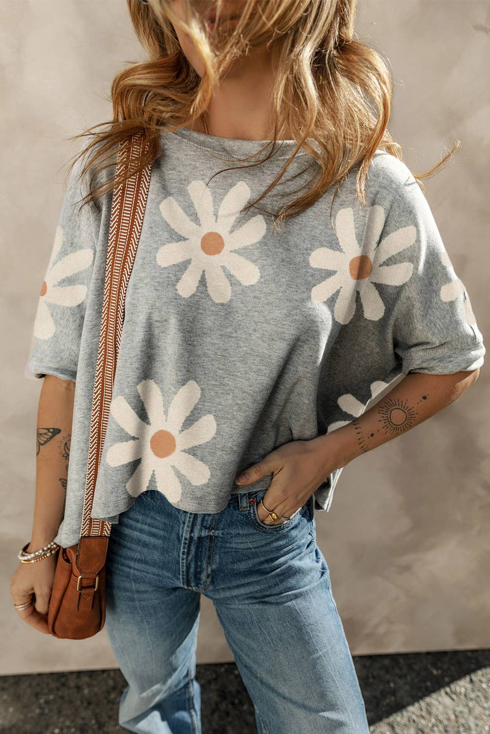 Big Flower Pattern Cropped Round Neck Shift Tee