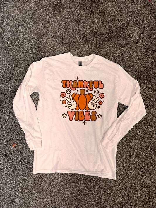 THANKFUL VIBES LONG SLEEVE TEE